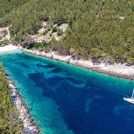 Secluded Fisherman's Cove Bratinja Luka, Korcula - 9224 度假居 *