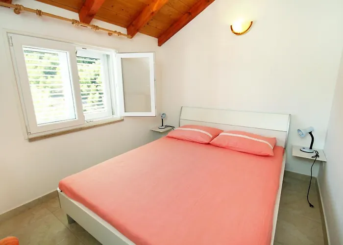 Secluded Fisherman's Cove Bratinja Luka, Korcula - 9224 度假居 *