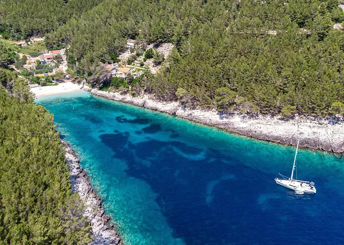 Secluded Fisherman's Cove Bratinja Luka, Korcula - 9224 度假居 *